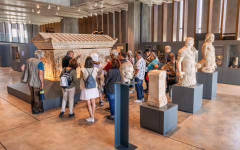 Officina Giovani riapre dopo la riqualificazione