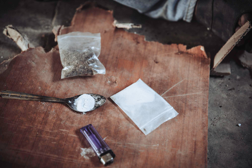 Controlli nei parchi: sequestri di droga grazie ai cani antidroga