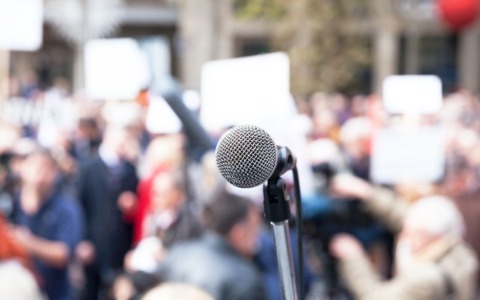 Il Consiglio comunale discute il futuro di Biffoni ter